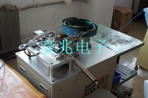 壹兆晶體自動(dòng)分頻機(jī)